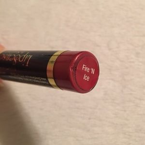 LipSense in Fire ‘N Ice NWT / sealed! 💄*Any 2 for $29! + reduced shipping!